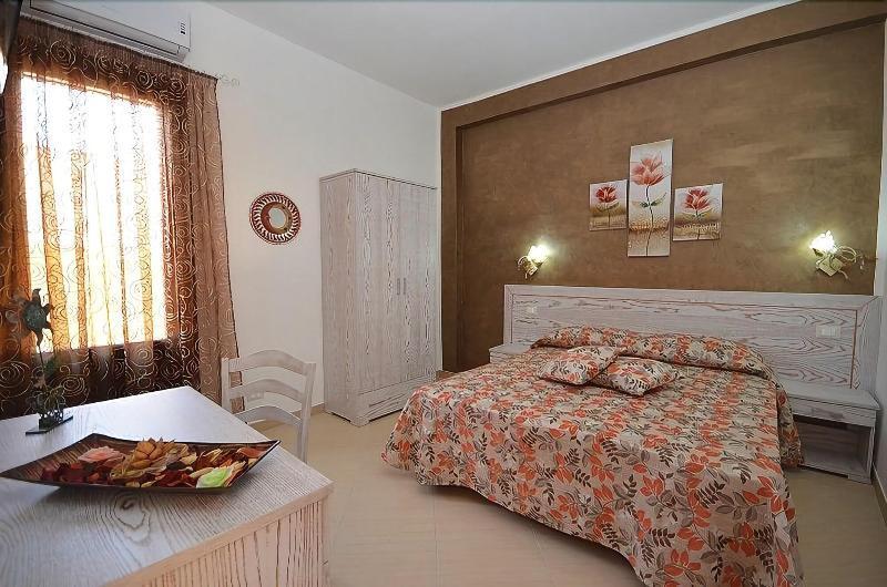 マカリ Terra Del Sole Bed & Breakfast エクステリア 写真