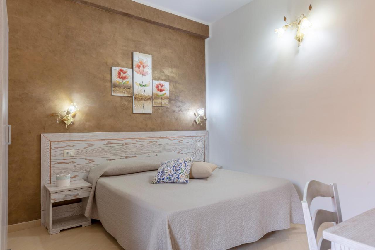 マカリ Terra Del Sole Bed & Breakfast エクステリア 写真