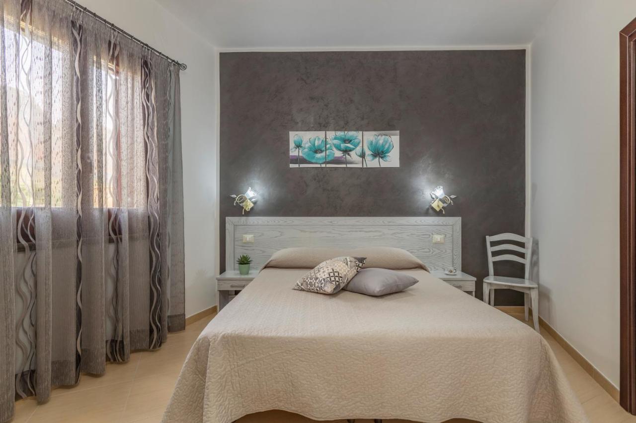 マカリ Terra Del Sole Bed & Breakfast エクステリア 写真