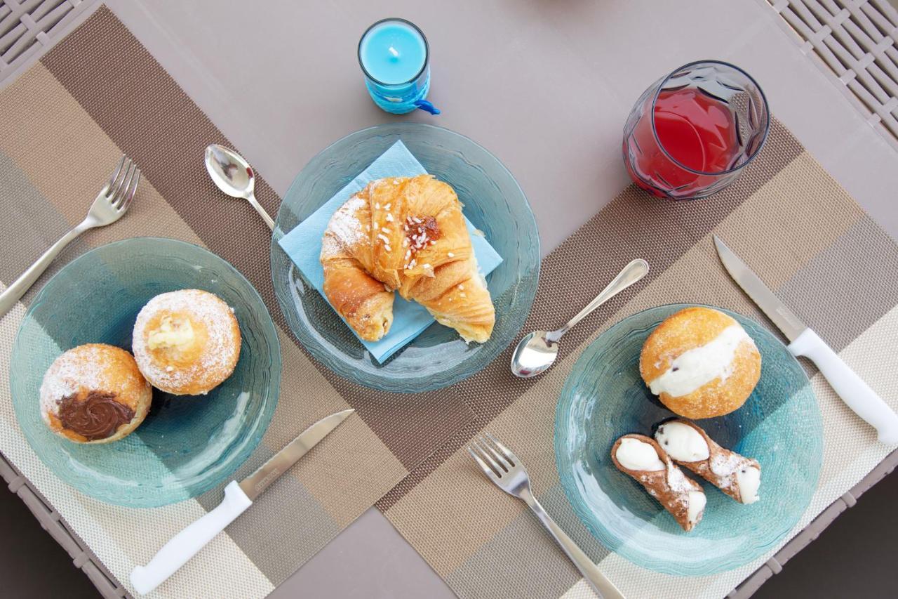 マカリ Terra Del Sole Bed & Breakfast エクステリア 写真
