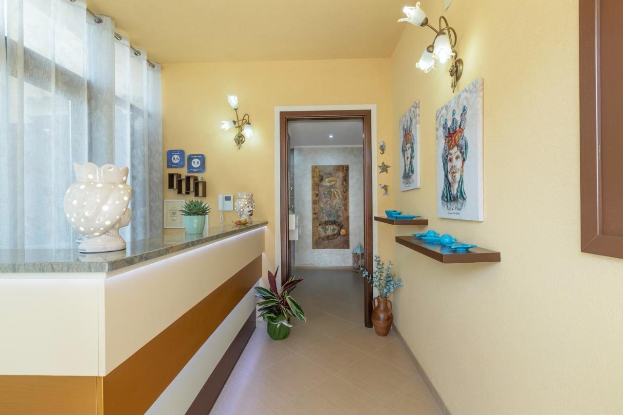 マカリ Terra Del Sole Bed & Breakfast エクステリア 写真