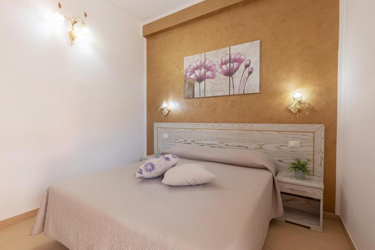 マカリ Terra Del Sole Bed & Breakfast エクステリア 写真